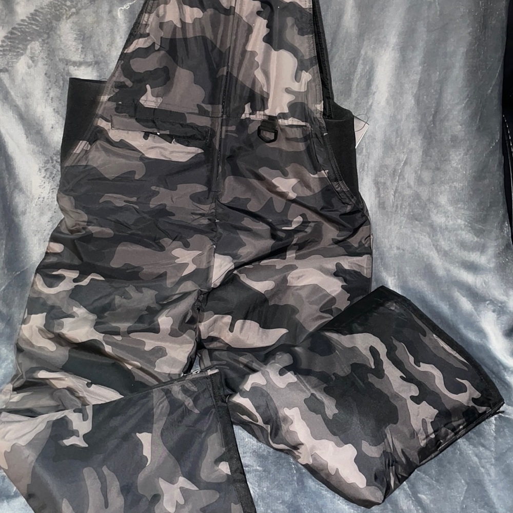 Arctic Quest ski & snow bib overall